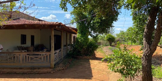Sítio à venda no condomínio recanto dos rouxinóis 