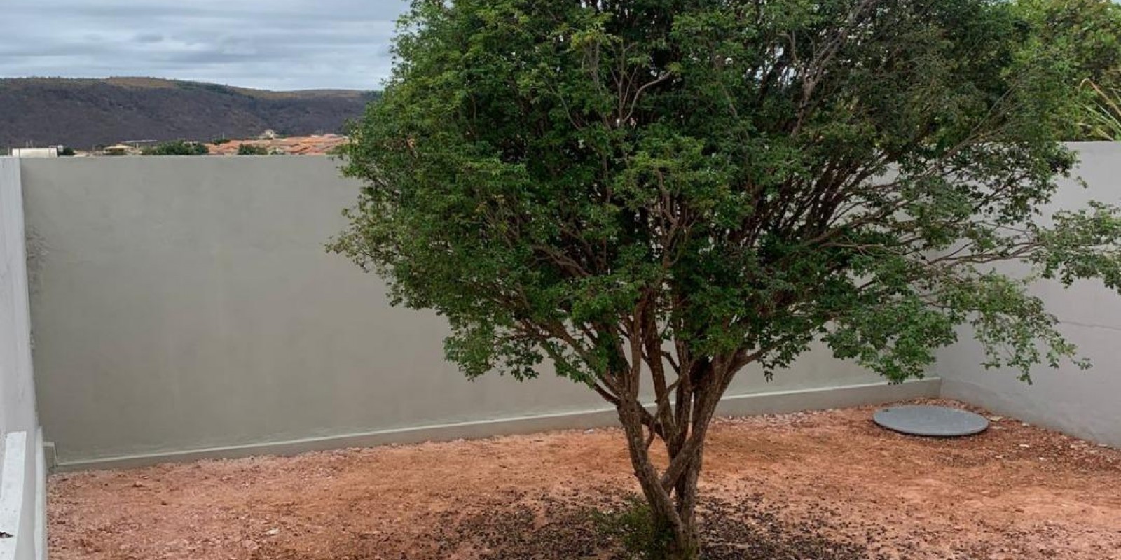 CASA Á VENDA EM PARAOPEBA/MG - Foto 1 de 9