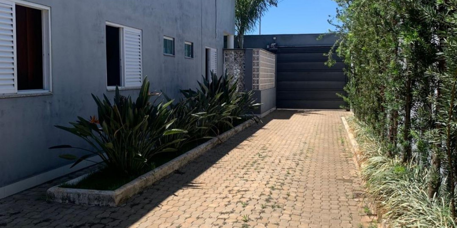 CASA À VENDA EM CAETANÓPOLIS/MG - Foto 1 de 17