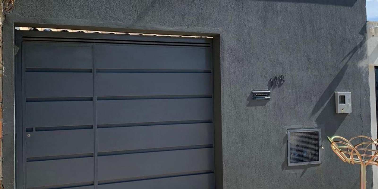 CASA Á VENDA EM PARAOPEBA/MG