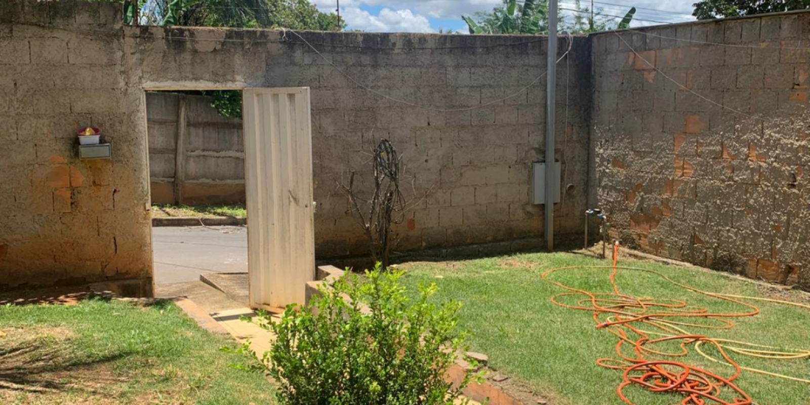 CASA Á VENDA EM PARAOPEBA/MG - Foto 1 de 18